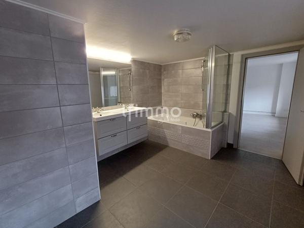 Immeuble comprenant deux logements