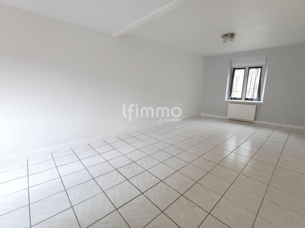 Immeuble comprenant deux logements