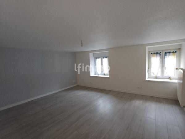 Immeuble comprenant deux logements