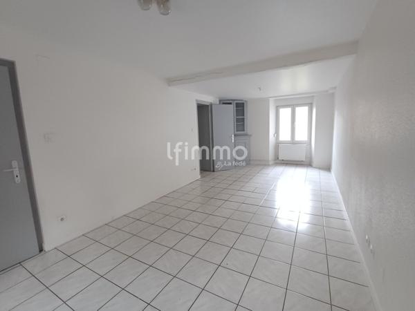 Immeuble comprenant deux logements