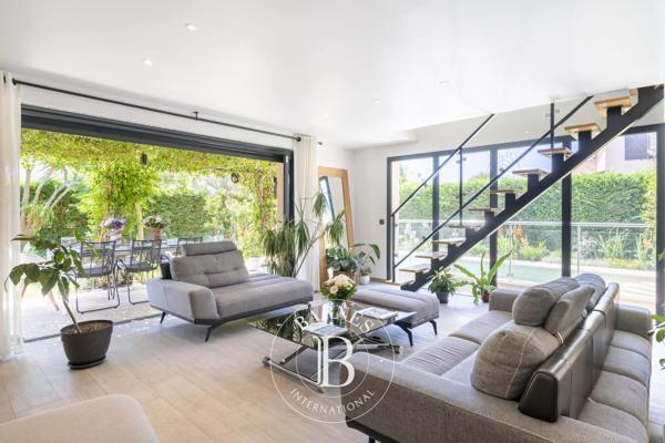 Antibes, Villa 6 Chambres -  230 m² à vendre