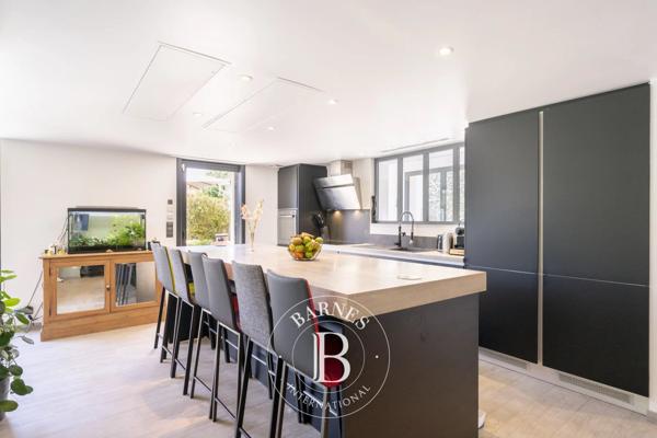 Antibes, Villa 6 Chambres -  230 m² à vendre