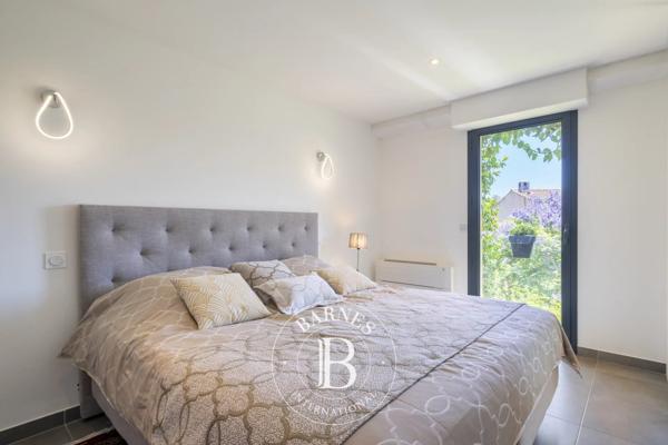 Antibes, Villa 6 Chambres -  230 m² à vendre