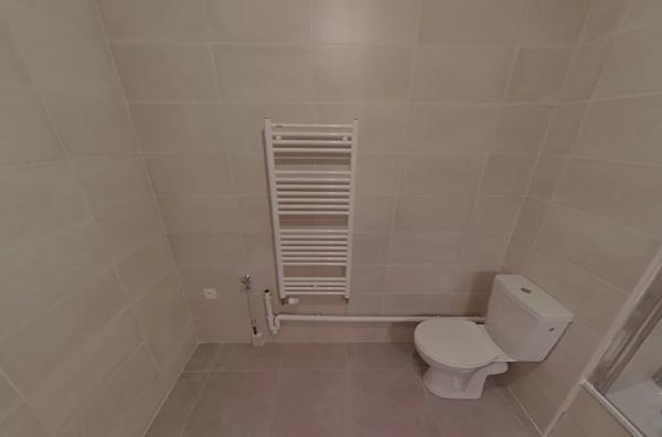 APPARTEMENT T3 A LOUER - VAULX EN VELIN Pre-de-l-Herbe 65.85 m 2 895 € charges comprises par mois