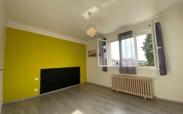 Maison à vendre    4 pièces •  Villiers-en-Lieu