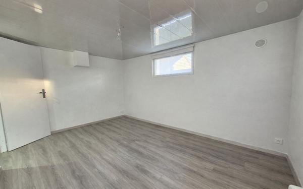 Maison à vendre    4 pièces •  Villiers-en-Lieu