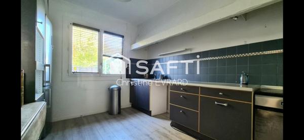 Gros potentiel pour cette maison a renover