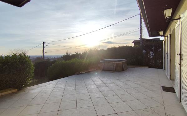 Maison à vendre    5 pièces • 160 m2 Beynost