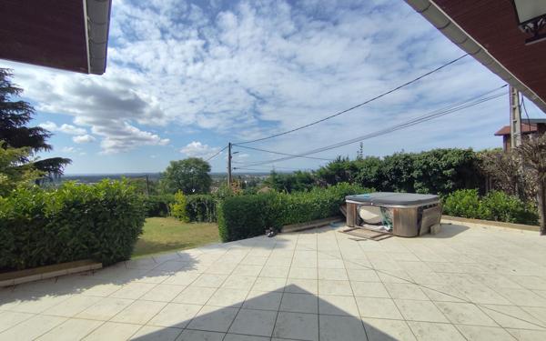 Maison à vendre    5 pièces • 160 m2 Beynost