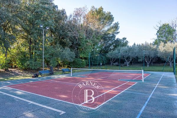 La Bastide-des-Jourdans, Propriété 6 Chambres -  360 m² à vendre