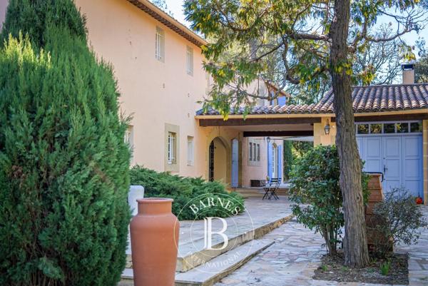 La Bastide-des-Jourdans, Propriété 6 Chambres -  360 m² à vendre