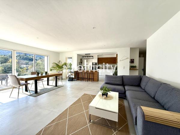 Maison 5 pièces - 150 m² Bien prestige