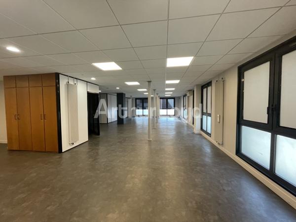 Bureaux à vendre ou à louer - Emplacement premium au coeur du Vieux Lille