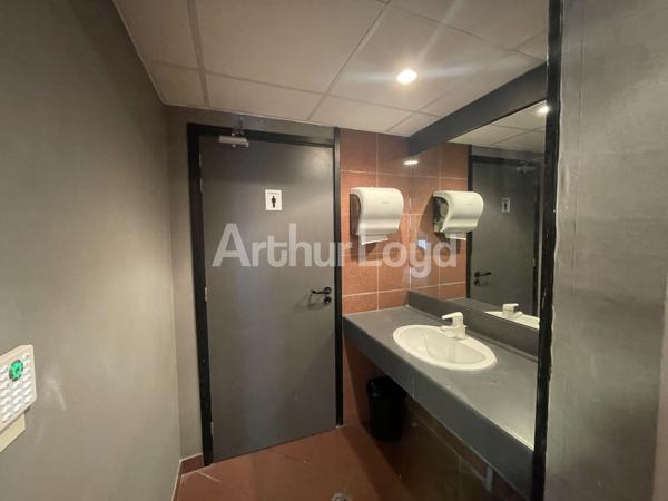 Bureaux à vendre ou à louer - Emplacement premium au coeur du Vieux Lille