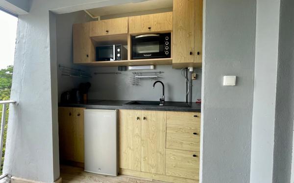 Appartement à vendre    2 pièces • 25 m2 Le Gosier