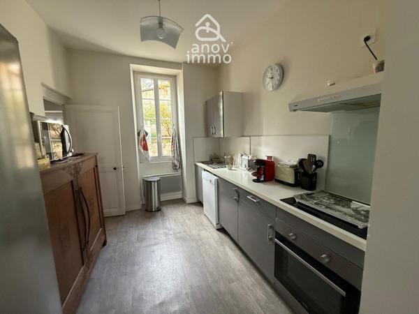 Maison
                                                                                                                                                                                                                                                                                                                        5 pièce(s)                                                                                                                                                                                                          3 chambre(s)                                                                                                                                                                                                          93.25  m²