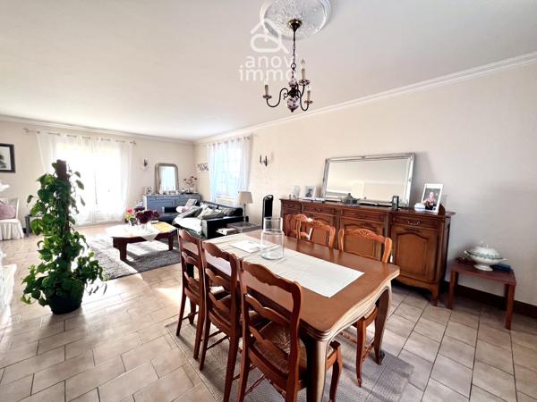 Maison
                                                                                                                                                                                                                                                                                                                        5 pièce(s)                                                                                                                                                                                                          4 chambre(s)                                                                                                                                                                                                          134  m²