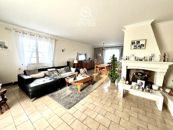 Maison
                                                                                                                                                                                                                                                                                                                        5 pièce(s)                                                                                                                                                                                                          4 chambre(s)                                                                                                                                                                                                          134  m²