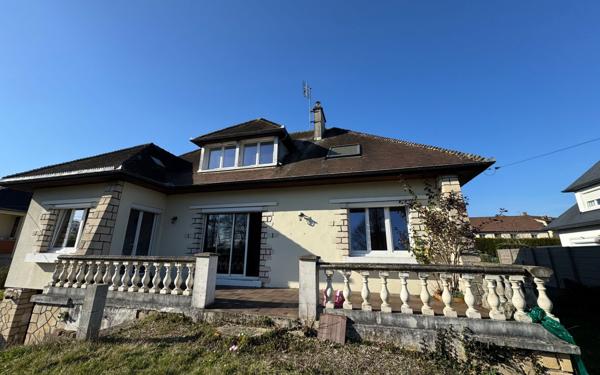 Maison à vendre    5 pièces • 151 m2 Saint-Just-en-Chaussée