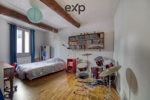 Superbe Maison de ville avec terrasse et 2 caves