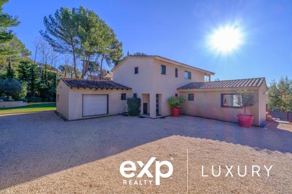 Villa d’Exception à Aix-en-Provence – Architecture Contemporaine, Piscine & Jardin Paysagé