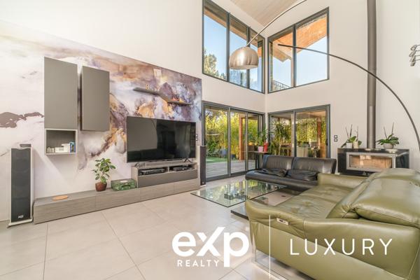 Villa d’Exception à Aix-en-Provence – Architecture Contemporaine, Piscine & Jardin Paysagé