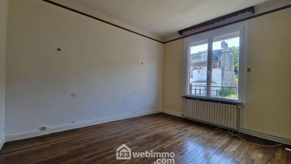 Immeuble 245 m² à Laon 02000