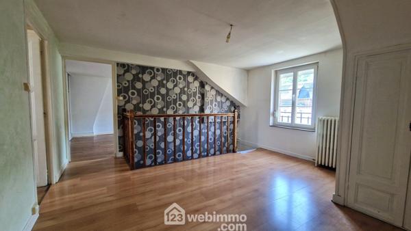 Immeuble 245 m² à Laon 02000