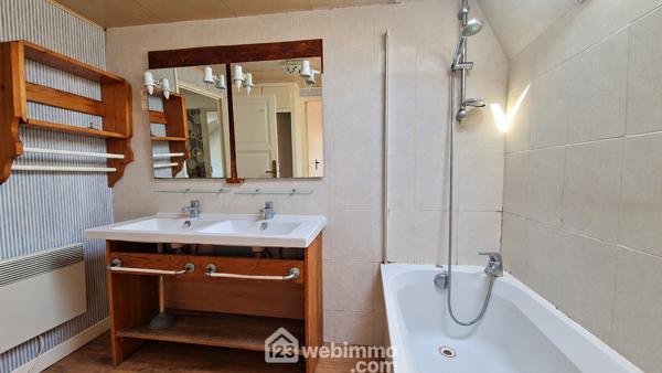Immeuble 245 m² à Laon 02000