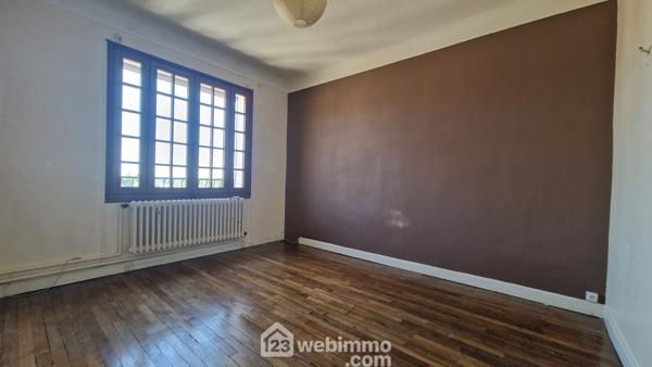Immeuble 245 m² à Laon 02000