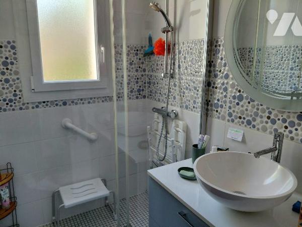 MAISON 2 CHAMBRES - 76 M² -GARAGE DE 40 M²