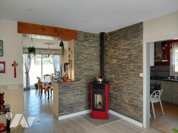 MAISON 2 CHAMBRES - 76 M² -GARAGE DE 40 M²