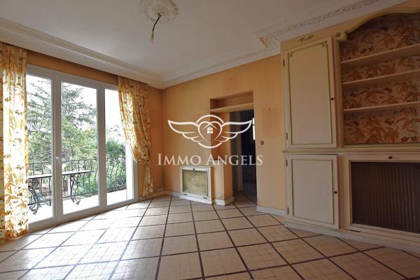 Villa située dans le secteur calme et recherché de La Barasse.