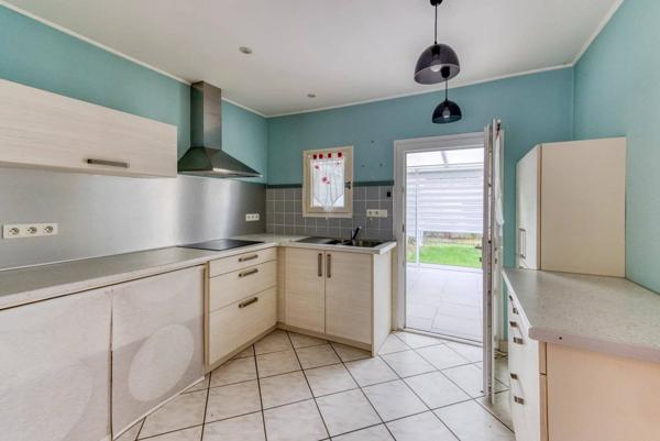 Maison familiale avec piscine, quartier Vennes