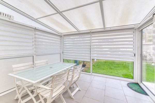 Maison familiale avec piscine, quartier Vennes