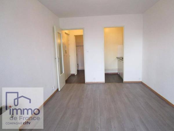 A LOUER ! APPARTEMENT T1 ECHIROLLES