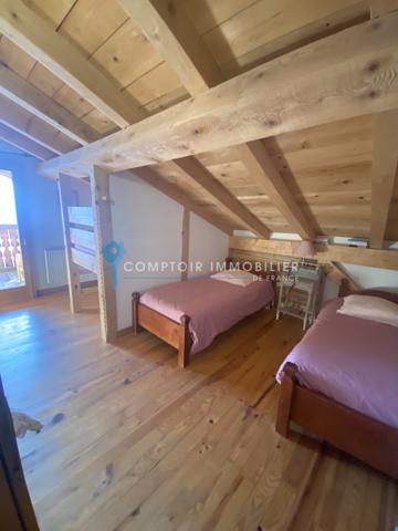 Maison
                                                                                                                                                                                                                                                                                                                        6 pièce(s)                                                                                                                                                                                                          5 chambre(s)                                                                                                                                                                                                          179  m²