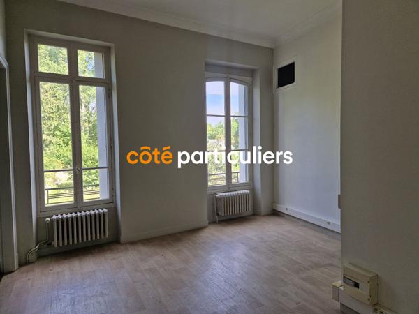 Location Bureaux86 m² - MONTARGIS (45200)