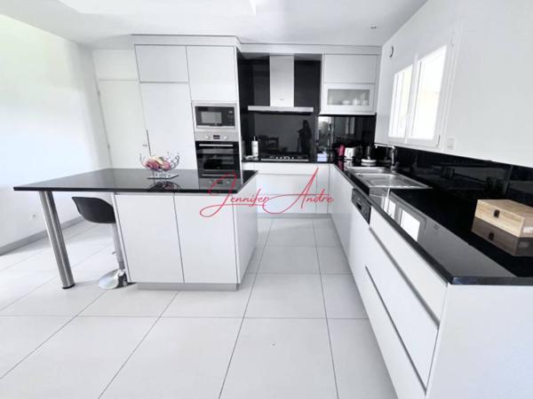Maison à vendre 5 pièces de 122 m²