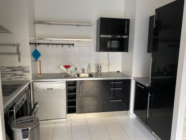 Appartement Montevrain 2 pièce(s) 41.30 m2 rez-de-jardin + parking + cave
