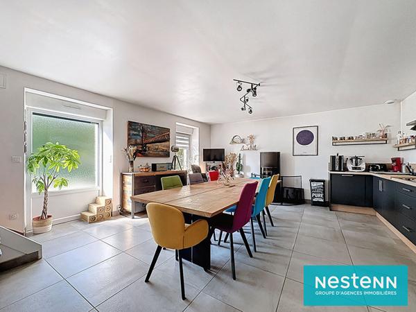 Maison en pierre, centre de PLAINTEL, 3 chambres, jolies prestations !