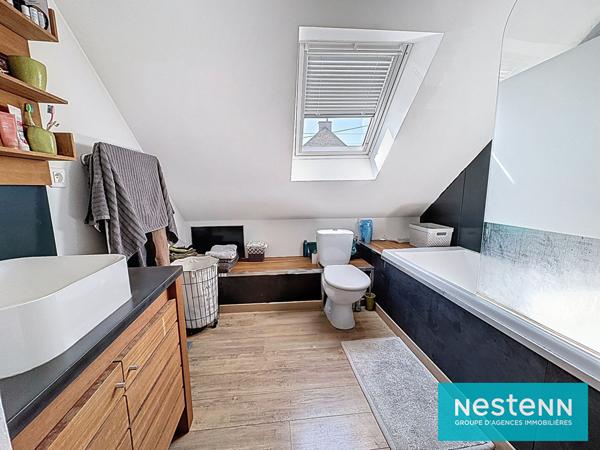 Maison en pierre, centre de PLAINTEL, 3 chambres, jolies prestations !