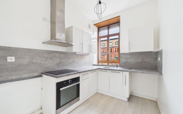 Appartement à louer    3 pièces •  Strasbourg