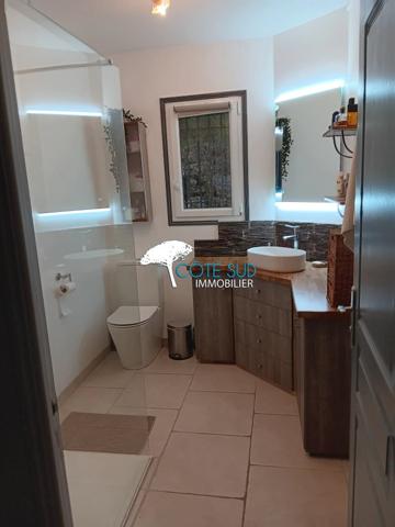 Saint-Antonin-du-Var (83510) Villa 6 pièces 4 chambres avec piscine et vaste garage, en position dominante, proche de Lorgues...