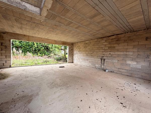 Maison brut de béton 112 m² -  livrée hors d'eau hors d'air - sur Bouffémont