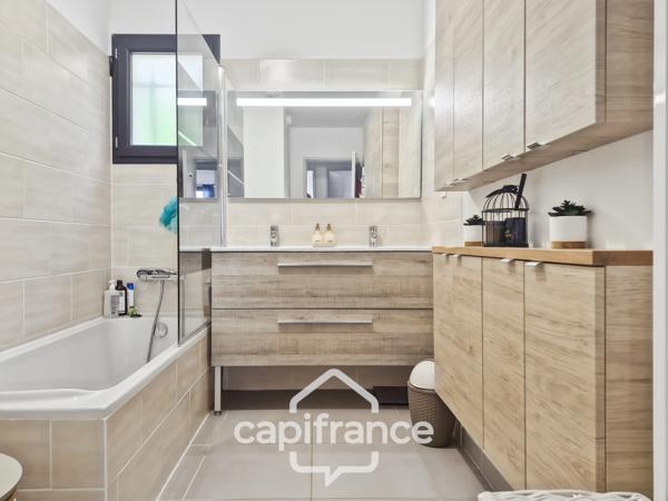 Maison à vendre 5 pièces SAINT GENIES DE COMOLAS (30)-102m²-terrain 943m²