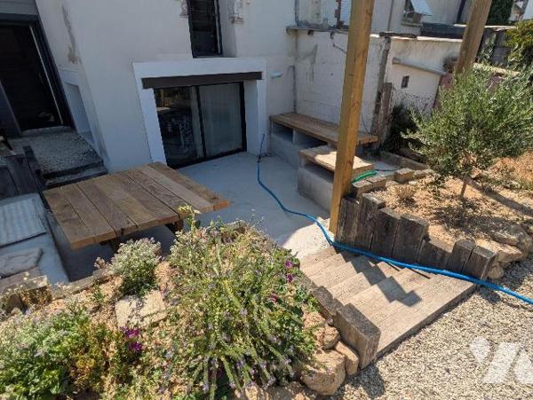 EXCLUSIVITE - LES HERBIERS - Maison de bourg idéalement située en centre-ville, quartier de la ...