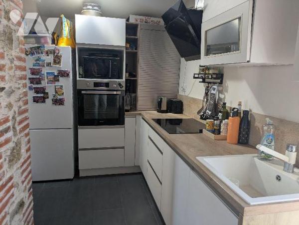 EXCLUSIVITE - LES HERBIERS - Maison de bourg idéalement située en centre-ville, quartier de la ...
