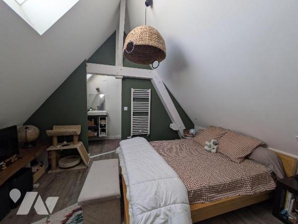 EXCLUSIVITE - LES HERBIERS - Maison de bourg idéalement située en centre-ville, quartier de la ...