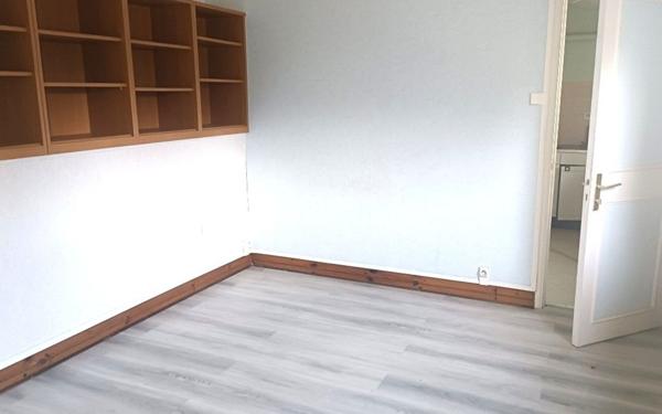 Maison à vendre    4 pièces • 107 m2 Saint-Pierre-sur-Dives